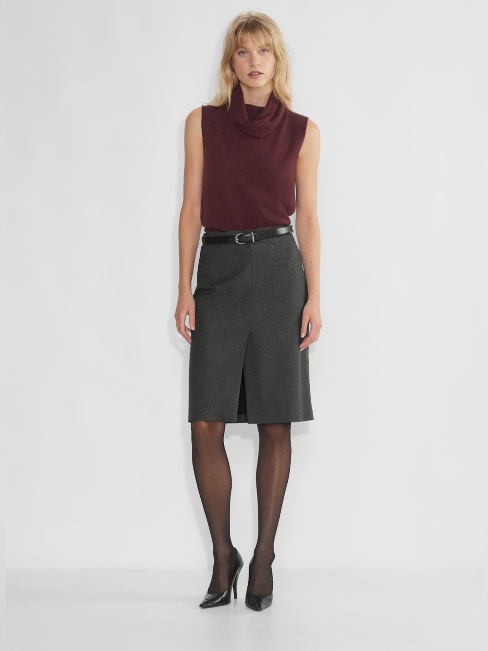 Aritzia Bare Cashmere Sleeveless Sweater